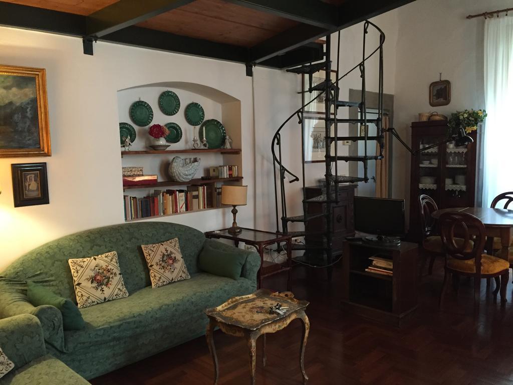 Ghibellina 65 At Medici Apartment Флоренция Стая снимка